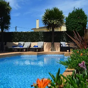 lawrence-house-deluxe-cascais.hotels-lisbon-portugal.com/