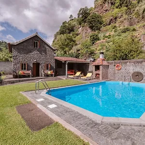 Casa Da Pedra Vakantiehuis Santana (Madeira)