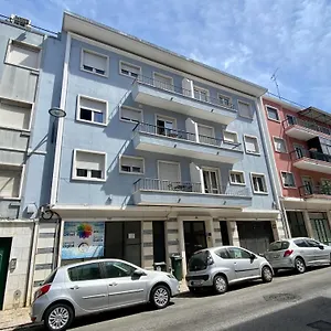 dumont-lisbon-guesthouse.hotels-lisbon-portugal.com/